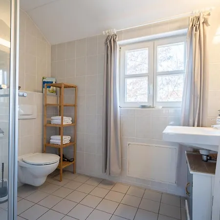 Rugana - Komfort Mit 1 Schlafzimmer B09 *